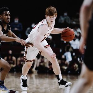 Image post by @elonmbasketball on Instagram