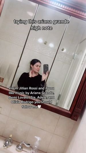 Video post by @jillianxrossi on Instagram
