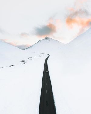 Image post by @droneartgallery on Instagram