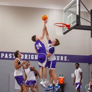 Image post by @tommiehoops on Instagram