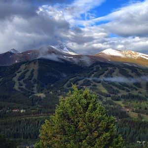 Image post by @breckenridgemtn on Instagram