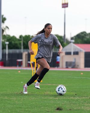 Image post by @uhcougarsoccer on Instagram