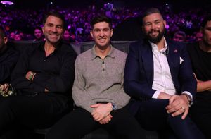 Image post by @MatchroomBoxing on Twitter