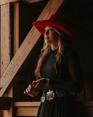 Image post by @cowgirlmagazine on Instagram