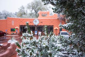 Image post by @visitpikespeak on Instagram