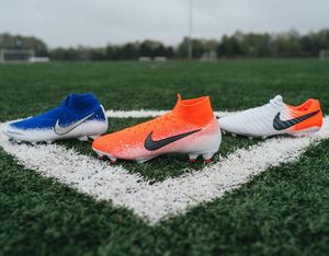 Image post by @soccerdotcom on Instagram