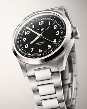 Image post by @oris on Instagram