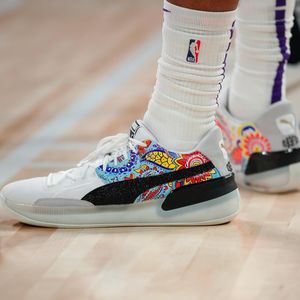 Image post by @nbakicks on Instagram