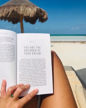 Image post by @joellejelisa on Instagram