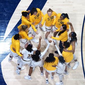 Image post by @calwbball on Instagram