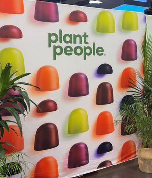 Image post by @plantpeople on Instagram