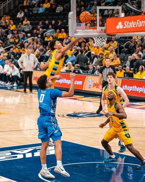 Image post by @MarquetteMBB on Twitter