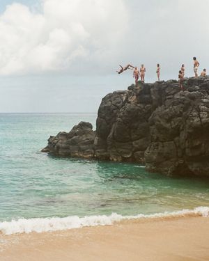 Image post by @asimonproductions on Instagram