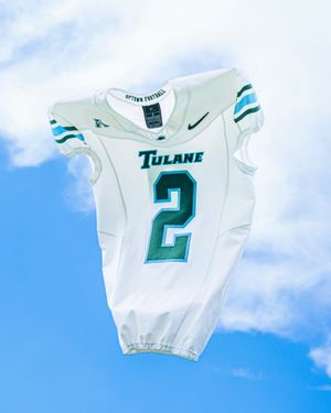 Image post by @greenwavefb on Instagram