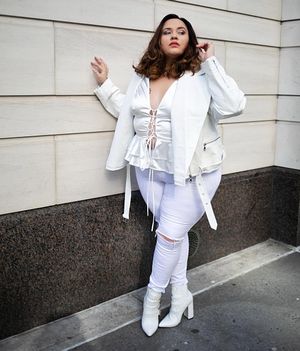 Image post by @loralyee on Instagram