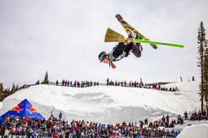 Image post by @j_skis on Instagram
