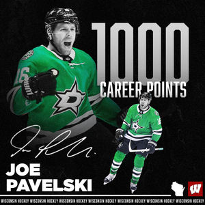 Image post by @BadgerMHockey on Twitter
