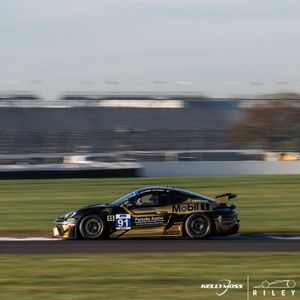 Image post by @rileymotorsports on Instagram