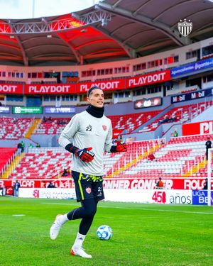 Image post by @clubnecaxa on Instagram