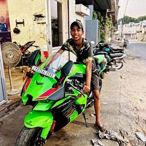 Image post by @howworshiper_supan on Instagram