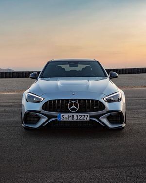 Image post by @usseryauto on Instagram
