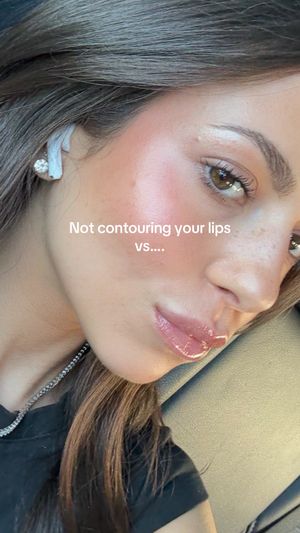 Video post by @anyaweitz on TikTok