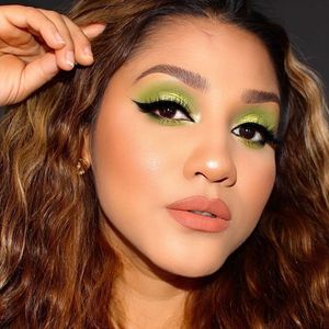 Image post by @blinkingbeaute on Instagram