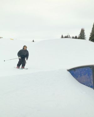 Image post by @newschoolers on Instagram
