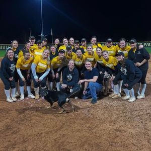Image post by @etbu_softball on Instagram