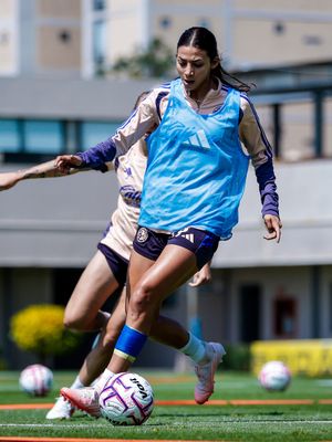 Image post by @americafemenil on Instagram