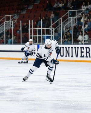 Image post by @uoftmhockey on Instagram