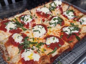Image post by @twistedpizzalv on Instagram