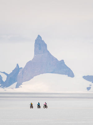 Image post by @white.desert.antarctica on Instagram