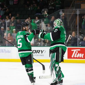 Image post by @txstarshockey on Instagram