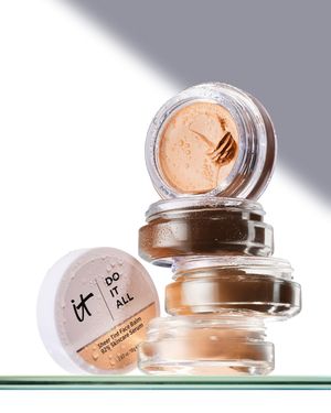 Image post by @itcosmetics on Instagram