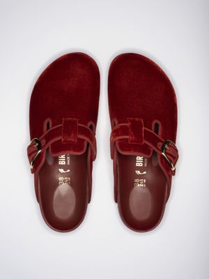 Image post by @birkenstock on Instagram