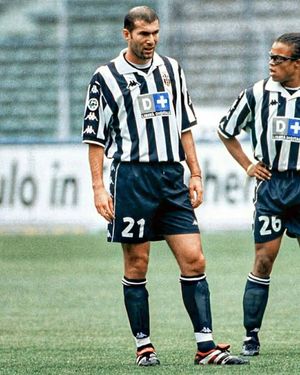 Image post by @retro_calcio on Instagram