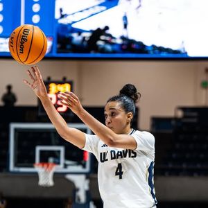 Image post by @ucdaviswbb on Instagram