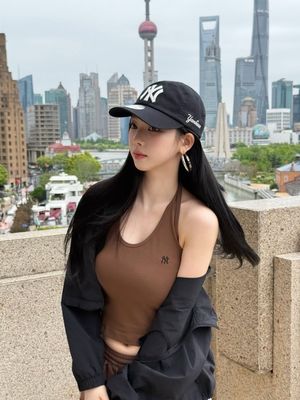 Image post by @harpersbazaarkorea on Instagram