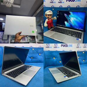 Image post by @pucglinkofficiallaptops on Instagram