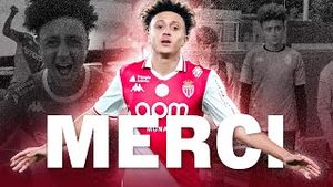 Video post by @asmonaco on YouTube