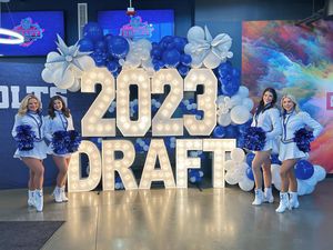 Image post by @coltscheer on Instagram