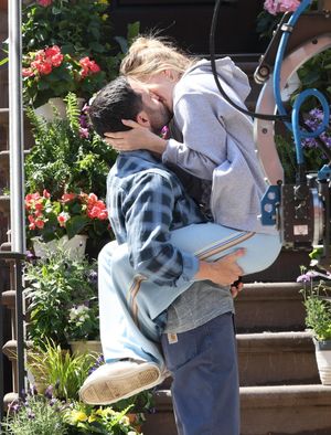 Image post by @people on Instagram