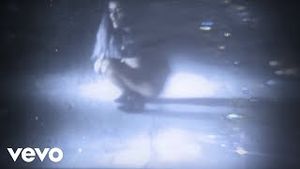 Video post by @karolgvevo on YouTube