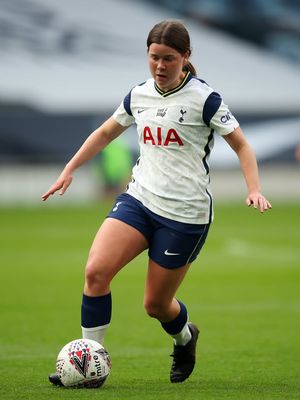 Image post by @SpursWomen on Facebook