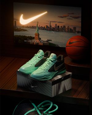 Image post by @footlocker on Twitter