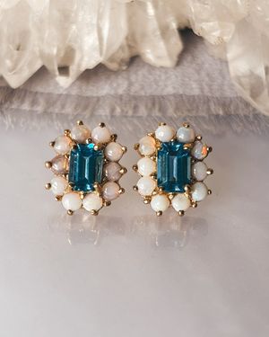 Image post by @maejeanvintage on Instagram