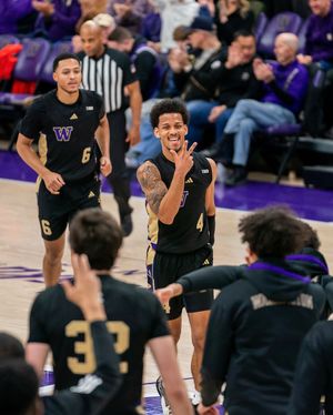 Image post by @uw_mbb on Instagram