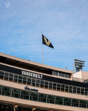 Image post by @VandyFootball on Twitter