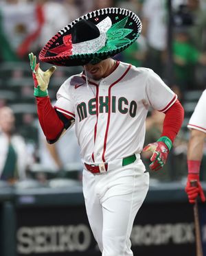 Image post by @redsoxbeisbol on Instagram